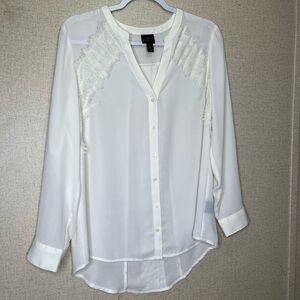 Worthington White Ruffled Buttoned Blouse Size LP